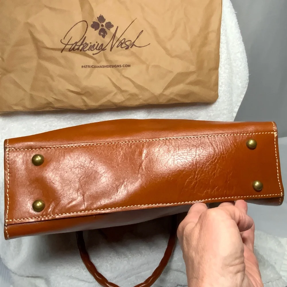 NWT - Patricia Nash Zancona Tan Leather Tote